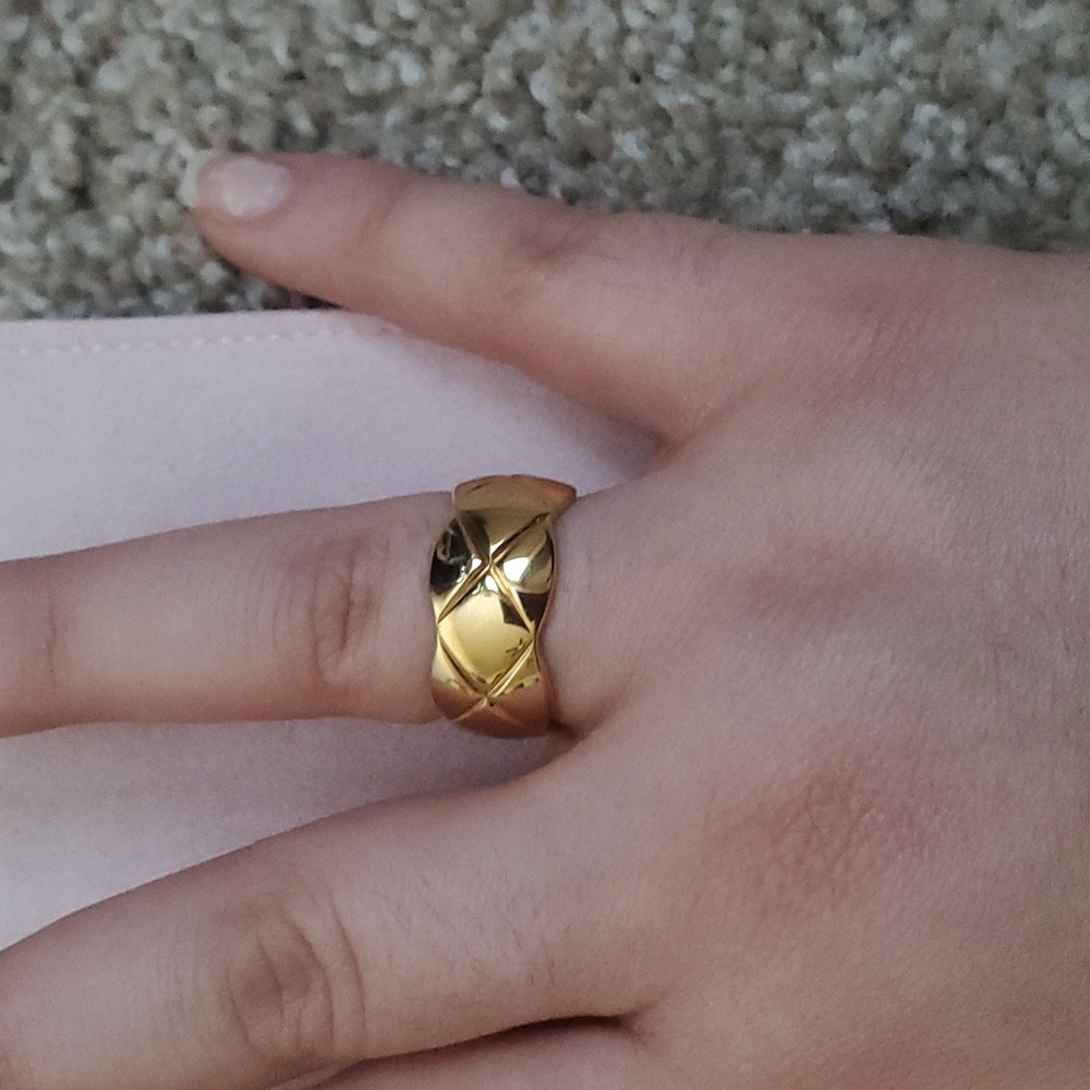 18k gold plated Crush Diagonal Cross ring - Picture 4 of 7